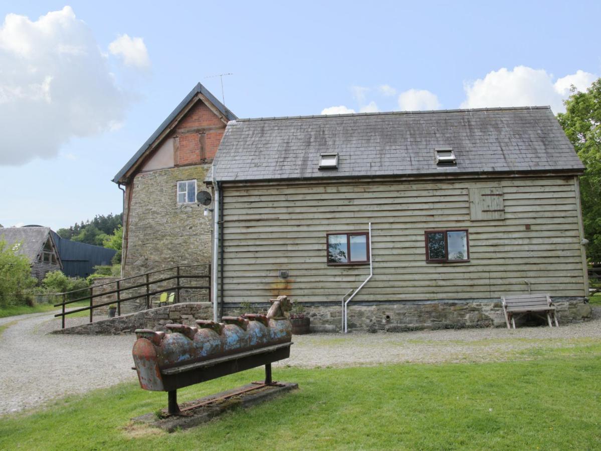 Broughton Stables Villa Montgomery Luaran gambar